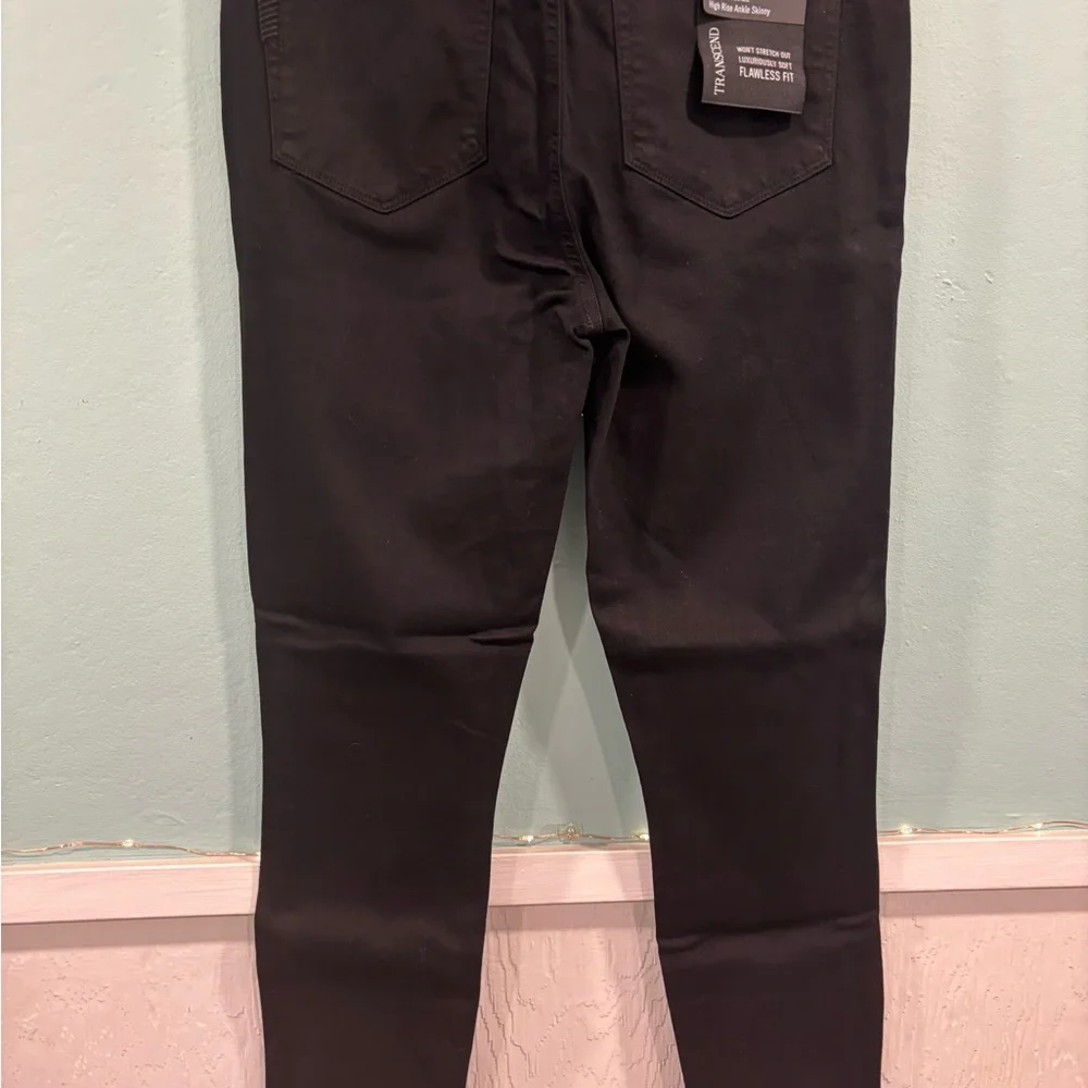 New Paige Black High rise with hem detail - Picture 7 of 8